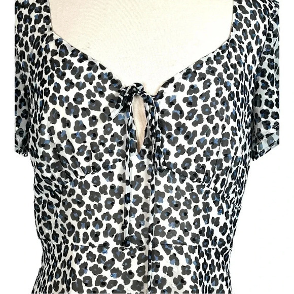 AQUA Animal Print‎ Leopard Skater Mini Dress Flutter Sleeve Women Size Large - Picture 2 of 7